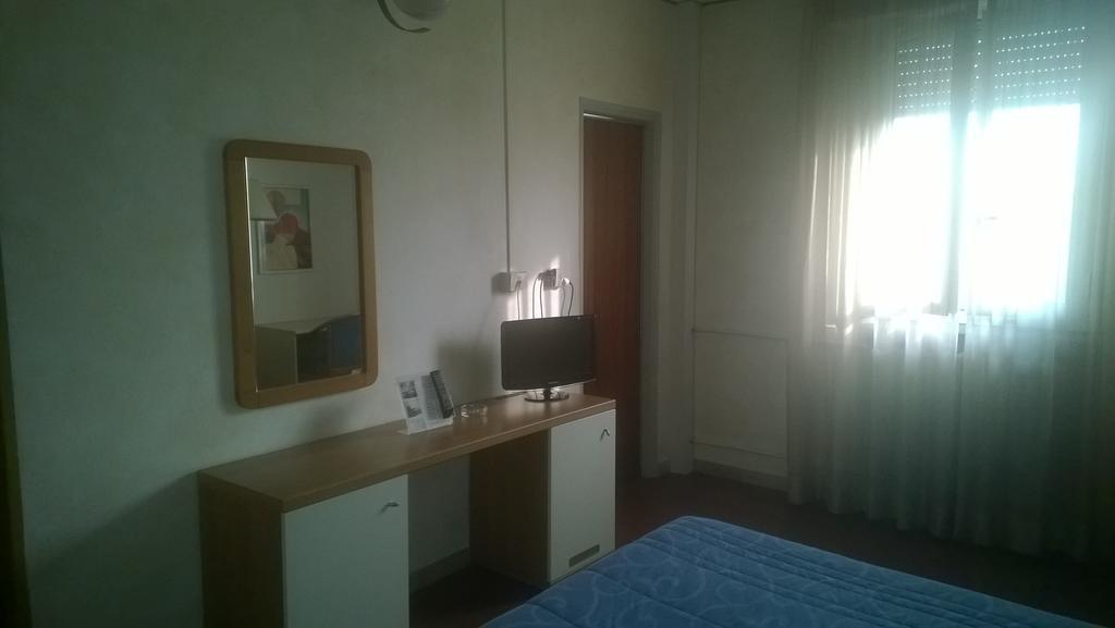 Hotel San Vitale Medicina  Bagian luar foto