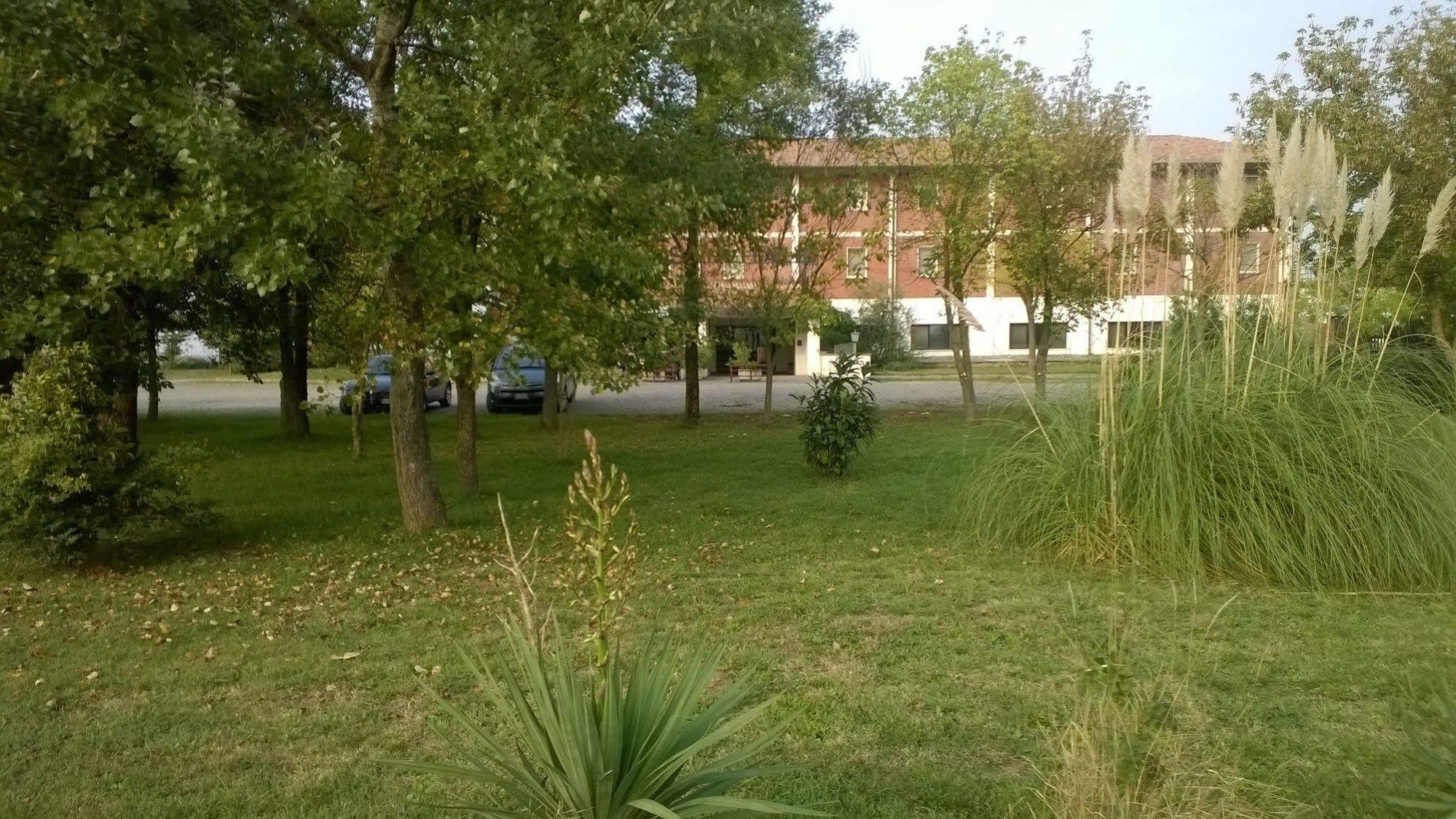 Hotel San Vitale Medicina  Bagian luar foto